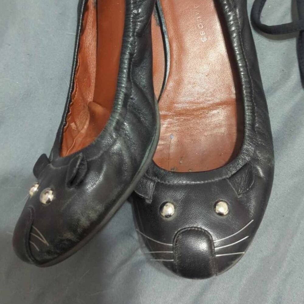 Marc Jacobs leather mouse flats
